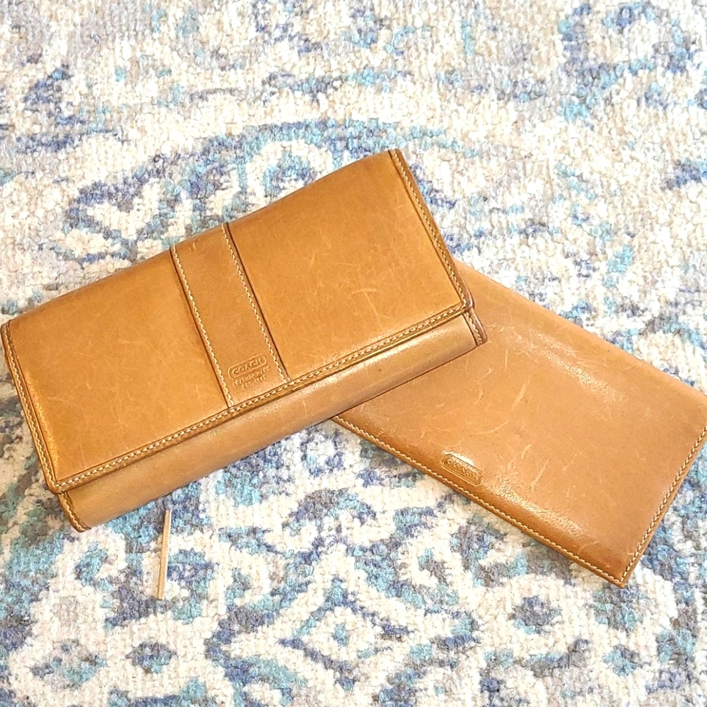 Coach Vintage Leather Wallet and Checkbook Holder